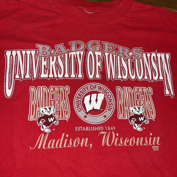 Vintage Wisconsin Badgers Shirt Mens L Red University Football Team Spellout Tee - Picture 3 of 9
